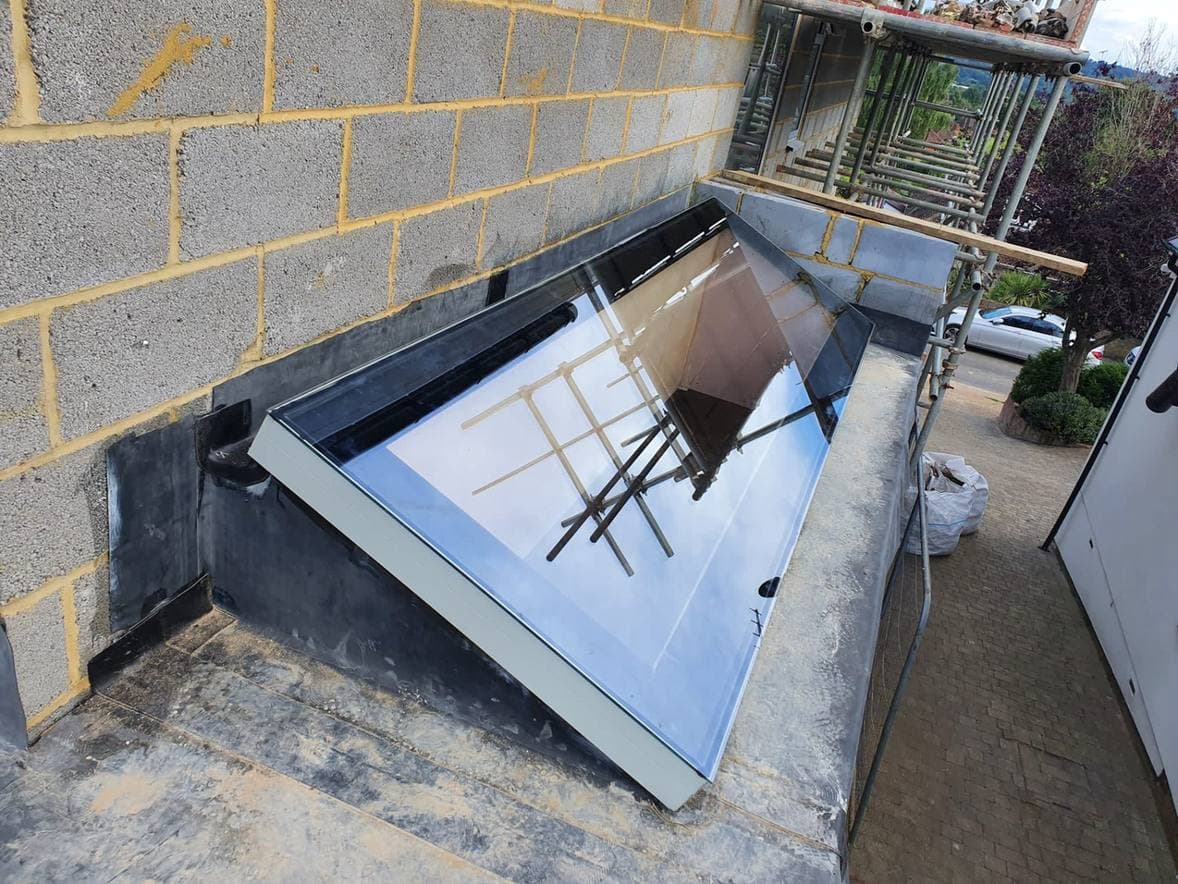Flat rooflight fitted into a new extension roof